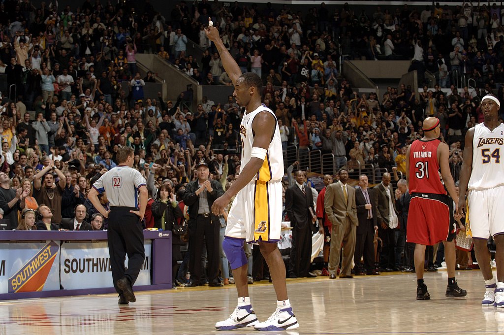 利记平台-NBA历史之夜，科比精湛表现荣登传奇榜首